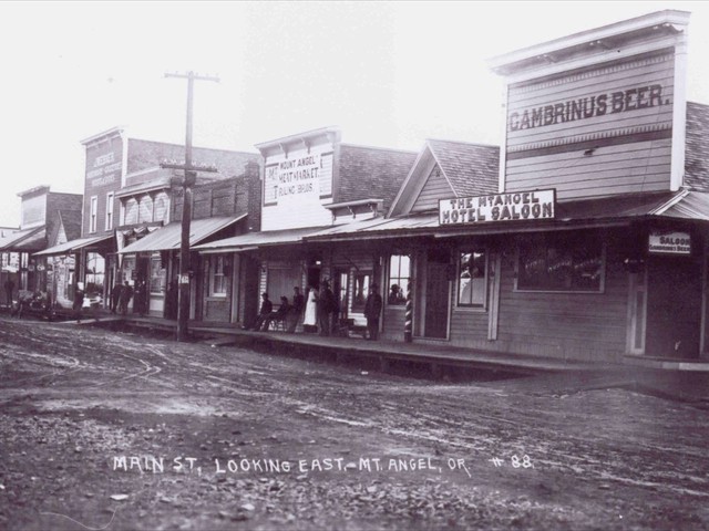 22 - Main Street looking north